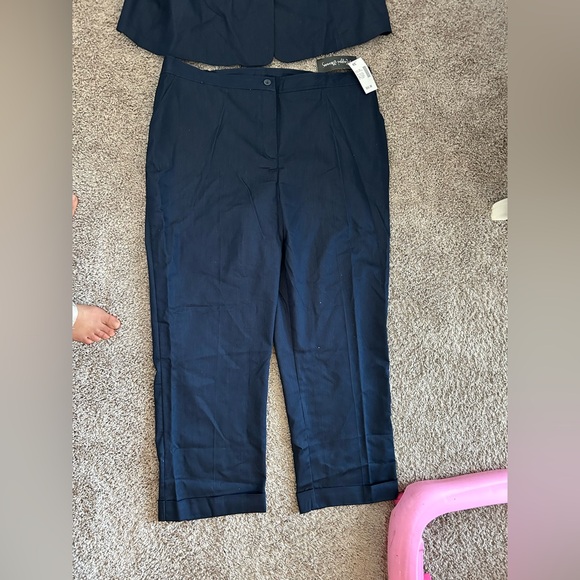 Maggie Barnes women’s pant suit size 0X - Picture 3 of 3